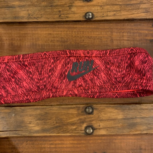 Nike Headband - Picture 2 of 6